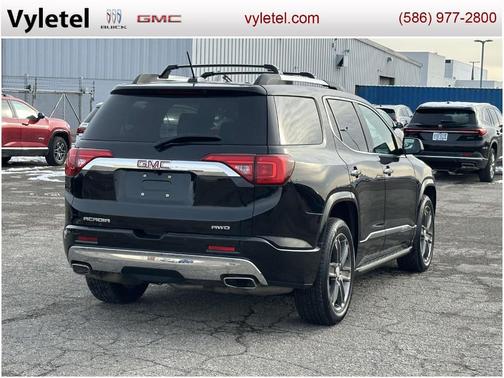2017 GMC Acadia Denali