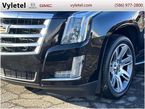 2017 Cadillac Escalade Luxury