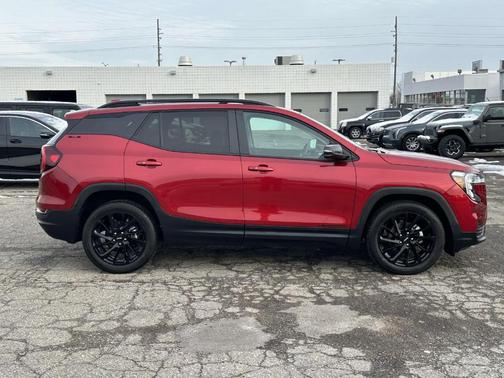 2023 GMC Terrain SLE