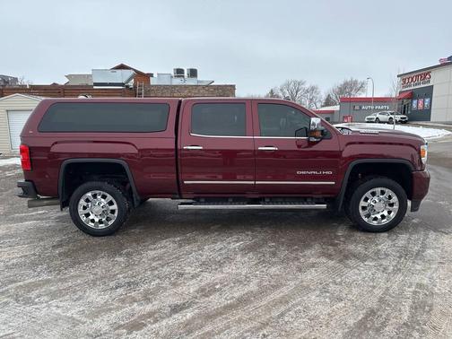 2017 GMC Sierra 2500 Denali
