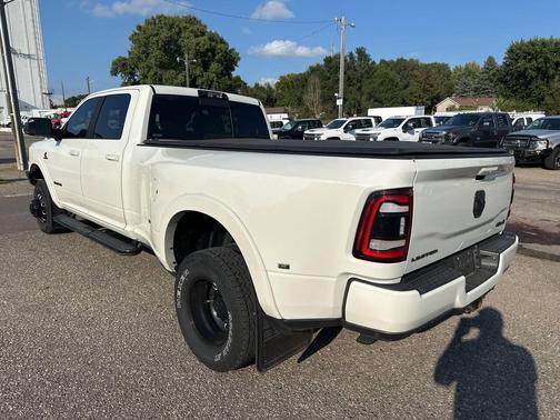2022 RAM 3500 Limited 4x4 4dr Crew Cab 8 ft. LB DRW Pickup