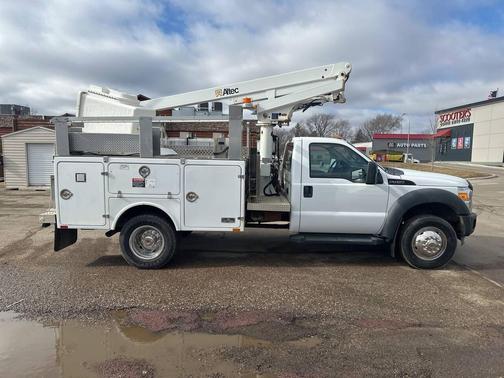 2012 Ford F-450 4X2 2dr Regular Cab 140.8 200.8 in. WB