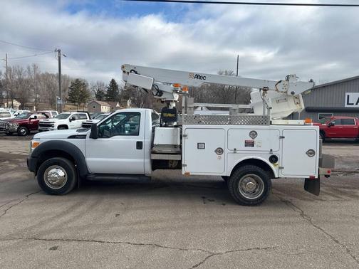 2012 Ford F-450 4X2 2dr Regular Cab 140.8 200.8 in. WB