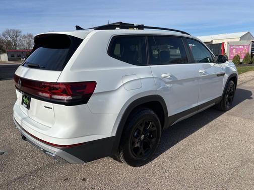 2024 Volkswagen Atlas 2.0T SEL