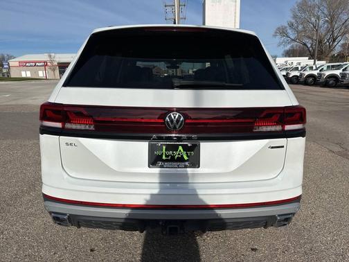 2024 Volkswagen Atlas 2.0T SEL