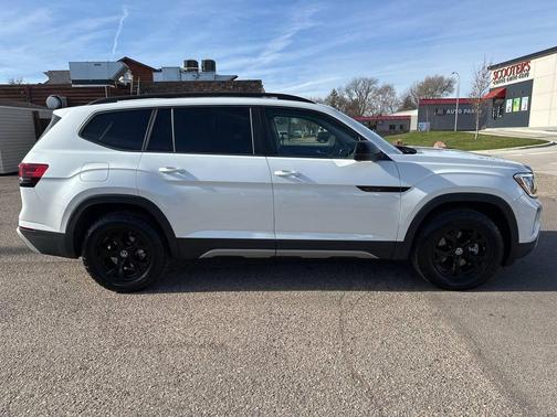 2024 Volkswagen Atlas 2.0T SEL