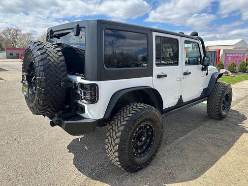 Bright White Clear Coat 2012 Jeep Wrangler Unlimited Rubicon