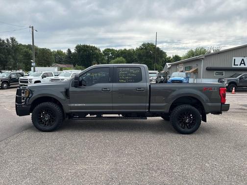 2019 Ford F-250 Lariat 4x4 4dr Crew Cab 6.8 ft. SB Pickup