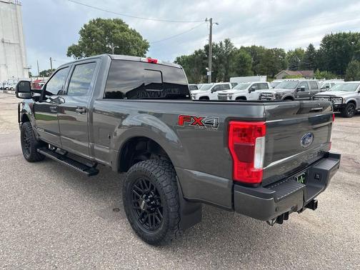 2019 Ford F-250 Lariat 4x4 4dr Crew Cab 6.8 ft. SB Pickup