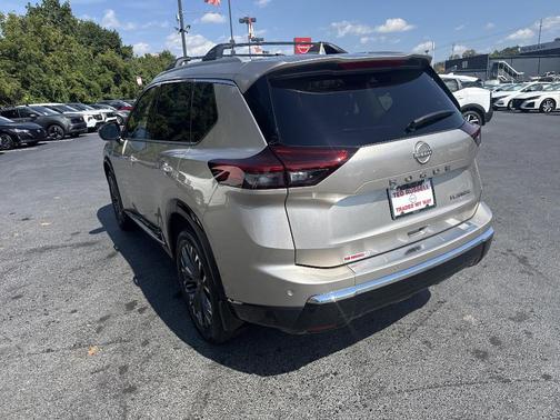 2025 Nissan Rogue Platinum