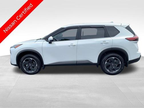 Everest White P 2024 Nissan Rogue SV