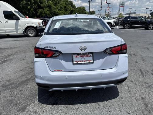 2025 Nissan Versa 1.6 SV
