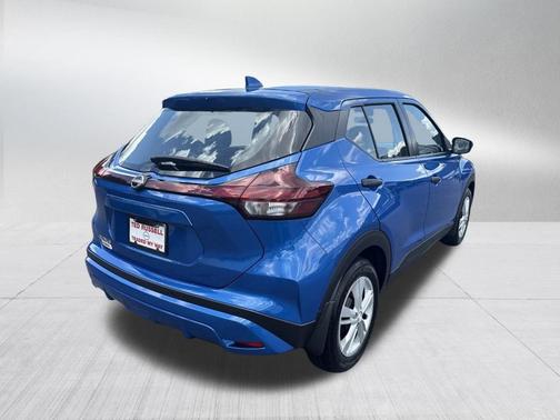 2022 Nissan Kicks S