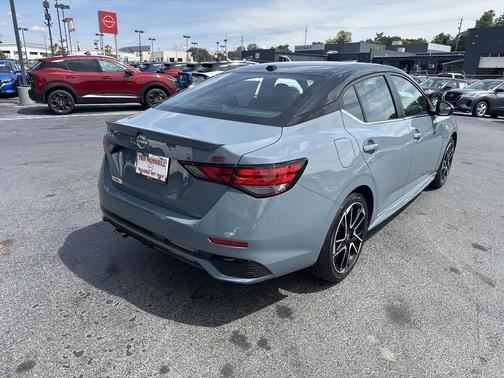 2025 Nissan Sentra SR