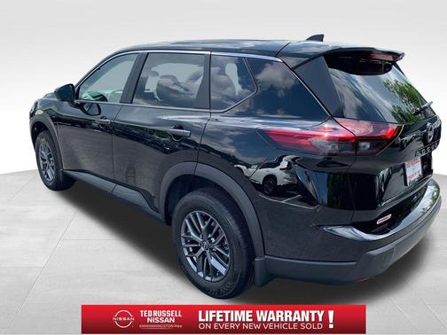 Super Black 2026 Nissan Rogue S