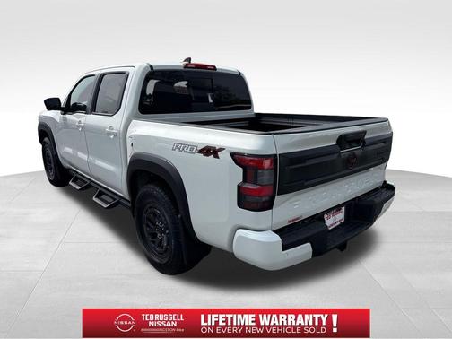 Glacier White 2026 Nissan Frontier PRO-4X