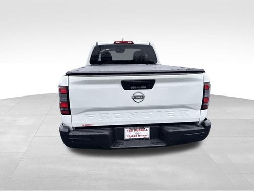 2025 Nissan Frontier S