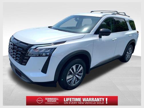 Everest White P 2026 Nissan Pathfinder SL