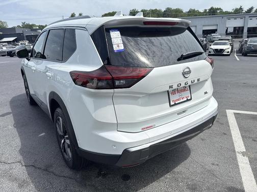 2025 Nissan Rogue SL