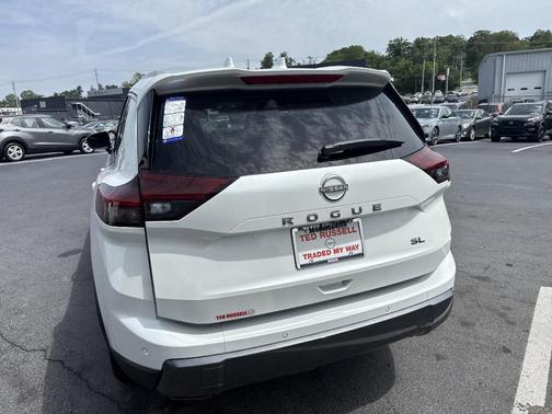 2025 Nissan Rogue SL