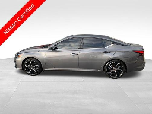 Gun Metallic 2024 Nissan Altima 2.5 SR