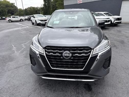 2025 Nissan Kicks Play S