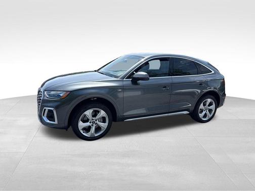 Daytona Gray Pearl Effect 2024 Audi Q5 45 S line quattro Premium