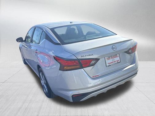 2025 Nissan Altima S