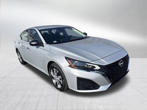 2025 Nissan Altima S