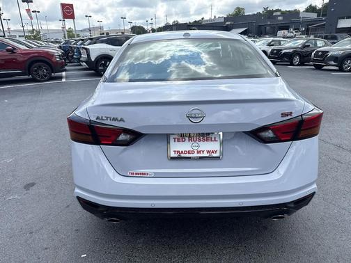 2025 Nissan Altima SR