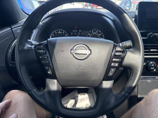 2023 Nissan Armada SL
