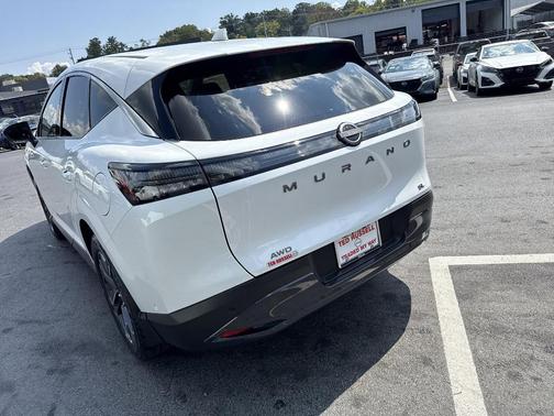 2025 Nissan Murano SL
