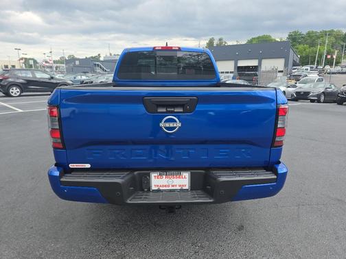 2025 Nissan Frontier SV