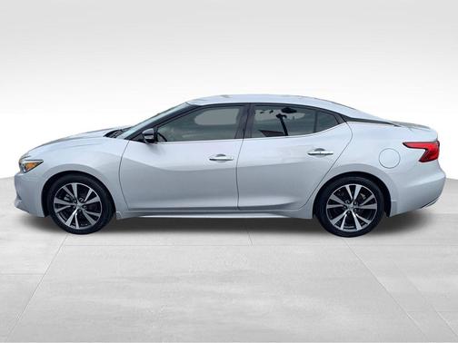 Brilliant Silver 2017 Nissan Maxima 3.5 SV