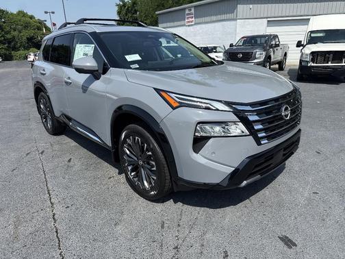 2025 Nissan Rogue Platinum