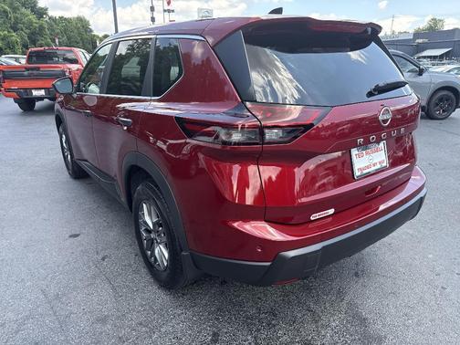 2025 Nissan Rogue S