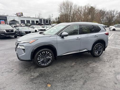 2025 Nissan Rogue Platinum