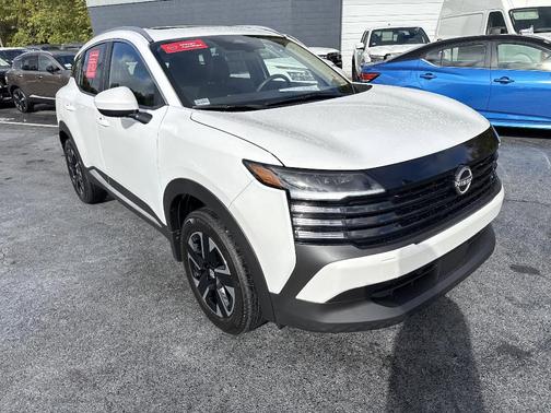 2025 Nissan Kicks SV