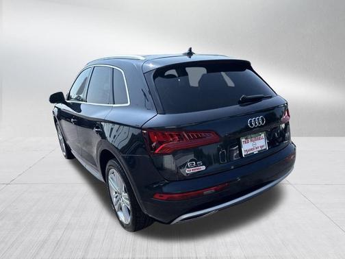 2018 Audi Q5 2.0T Premium Plus