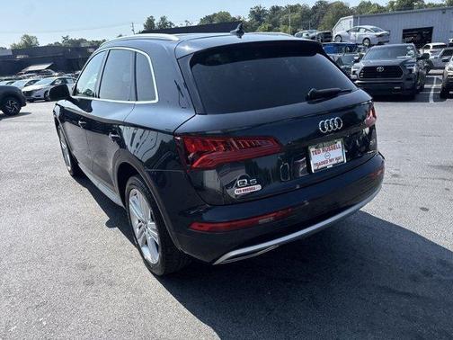 2018 Audi Q5 2.0T Premium Plus