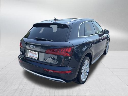 2018 Audi Q5 2.0T Premium Plus