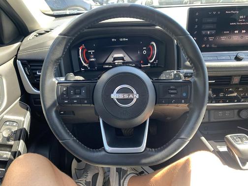2024 Nissan Rogue SL