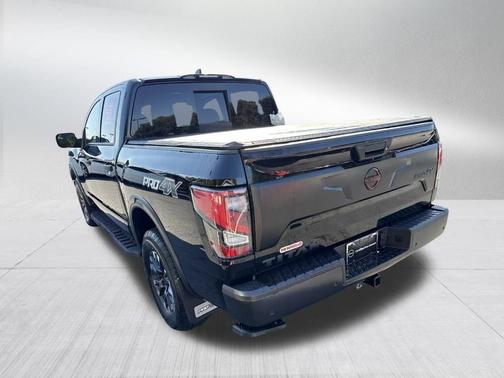 2023 Nissan Titan PRO-4X
