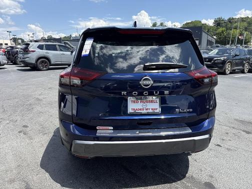 2025 Nissan Rogue SL