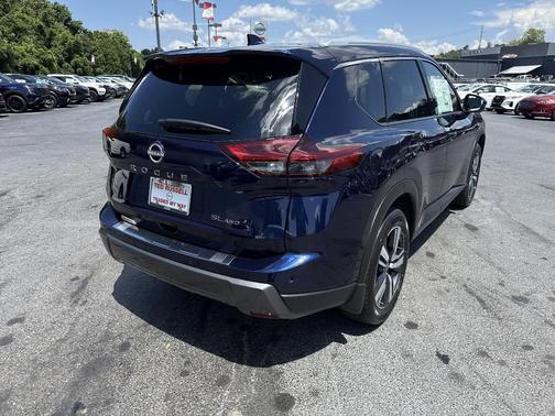 2025 Nissan Rogue SL