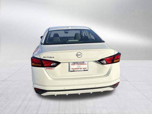 2025 Nissan Altima S