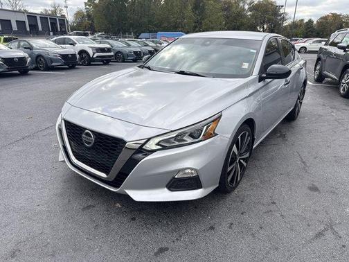 2022 Nissan Altima 2.5 SR