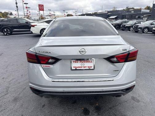 2022 Nissan Altima 2.5 SR