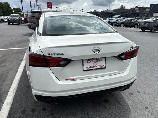 2025 Nissan Altima SR