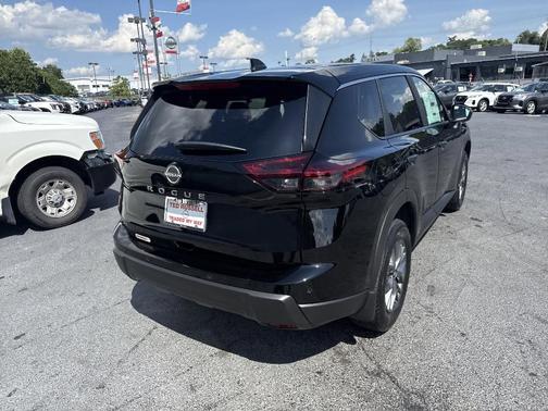 2025 Nissan Rogue S